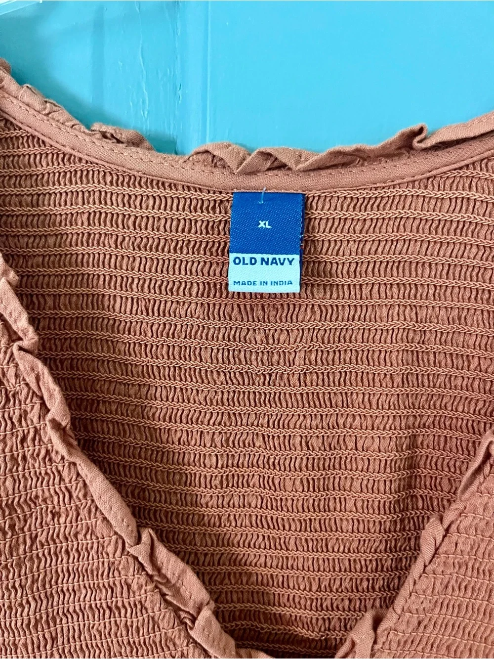 Old Navy Rust Tiered Smocked V‑Neck Midi Dress - Picture 3 of 3